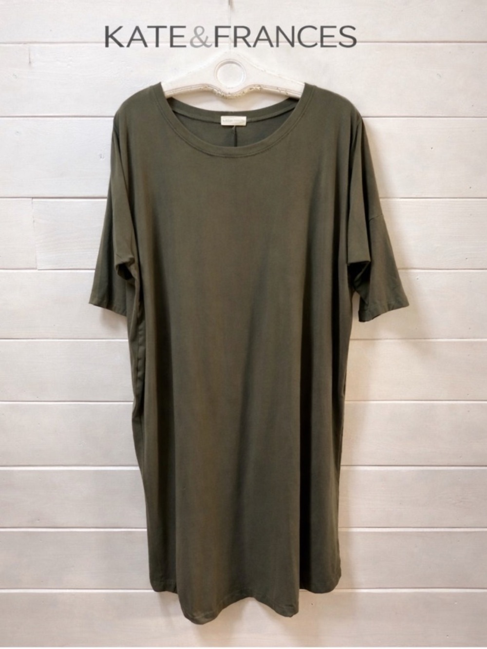 KATE & FRANCES Olive Green Short Sleeve Top – Size S